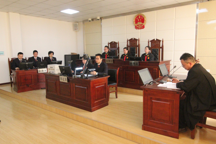 审判席.jpg