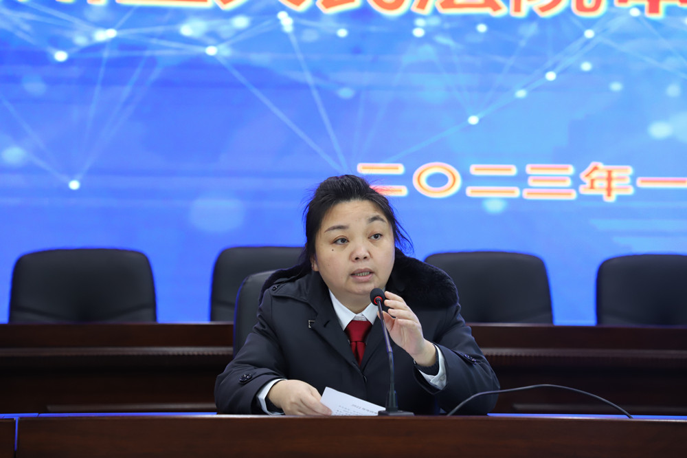 龙婷.JPG