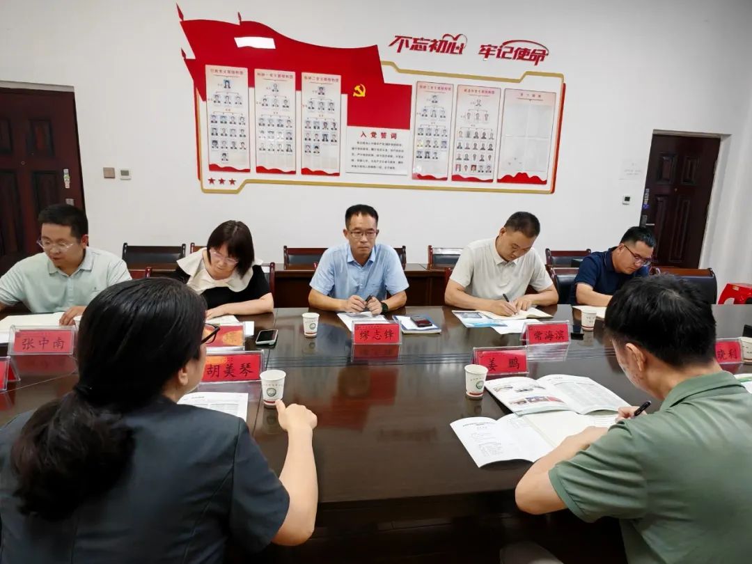 黄冈市农业科学院副院长缪志锋.jpg