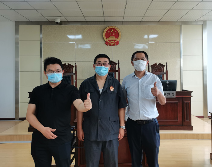 百万合同纠纷案成功调解  涉案企业双方争相点赞.jpg